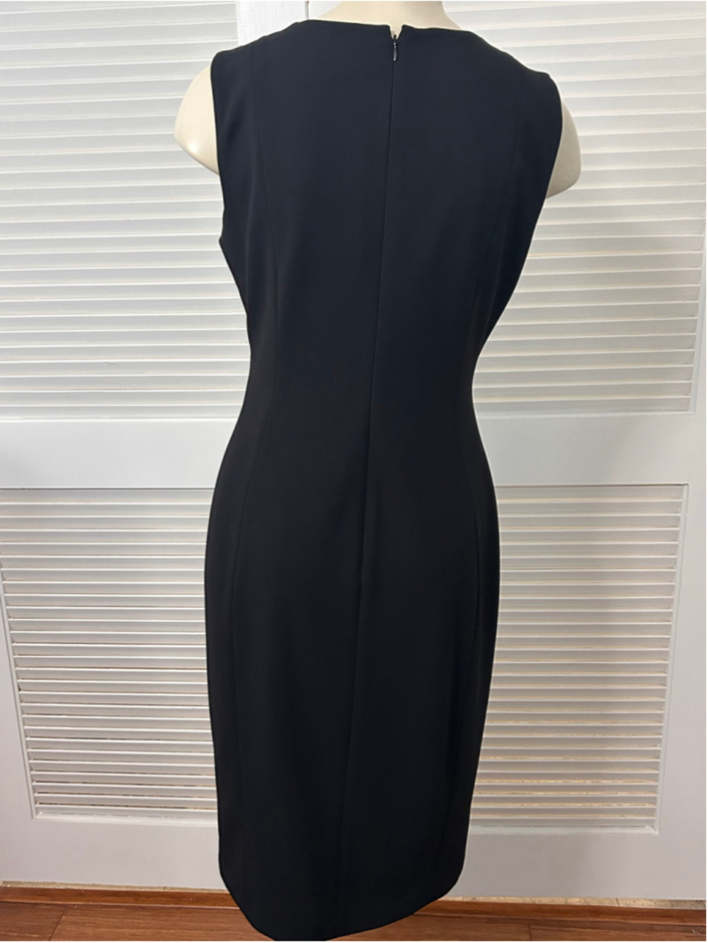 NWT Calvin Klein Black Pearl Strap V Neck Midi Sheath Dress Size 10 - Picture 7 of 10